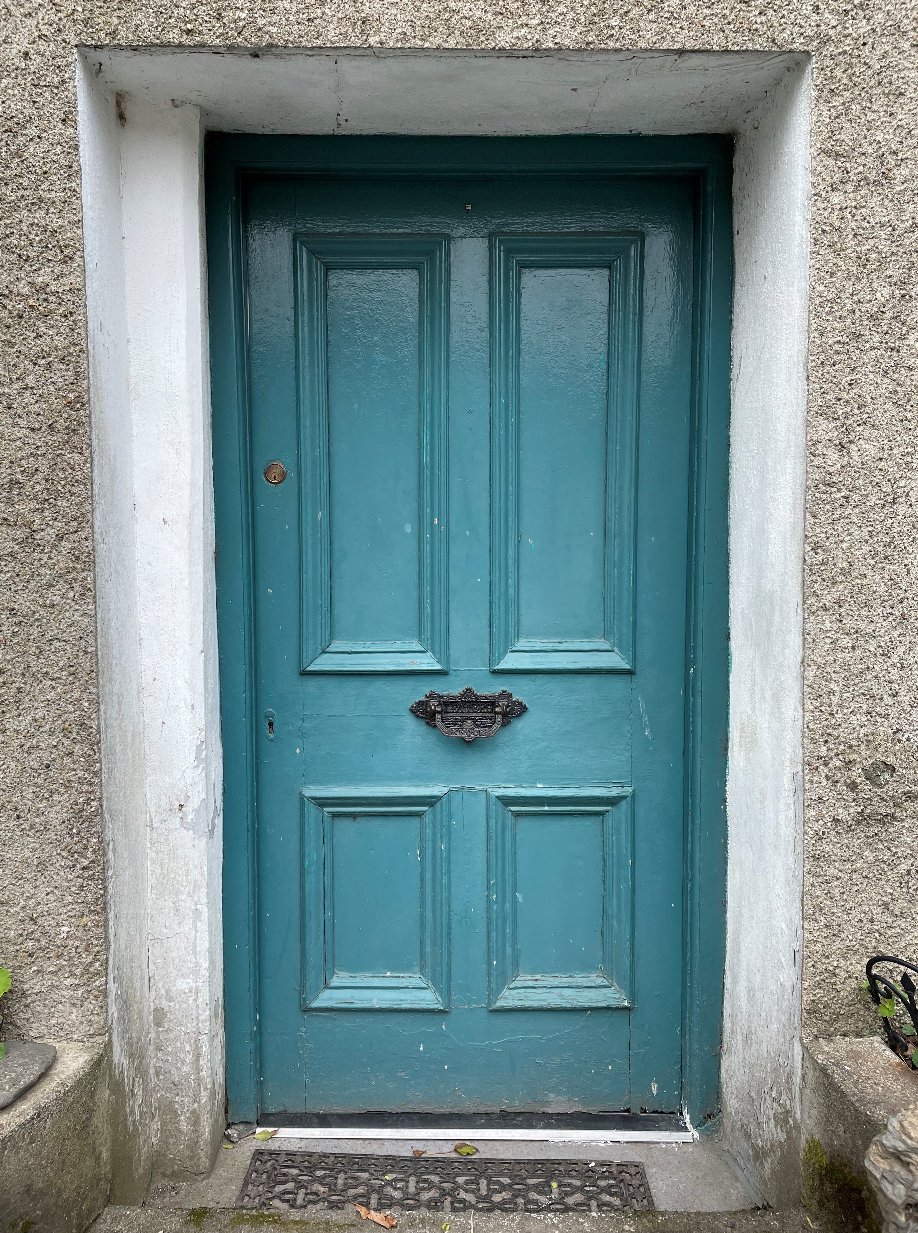 Nice green door