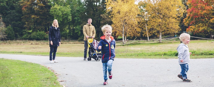 Family enjoying autumn day 
