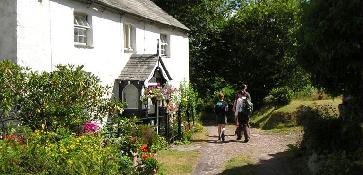 Cottage in Eskdale copyright Nick Thorne